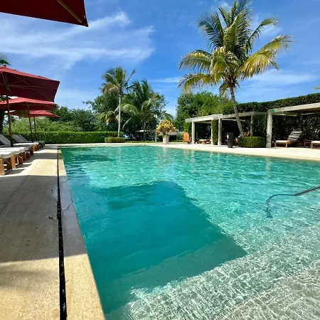 Spectacular View Of The Caribbean Sea Apartment